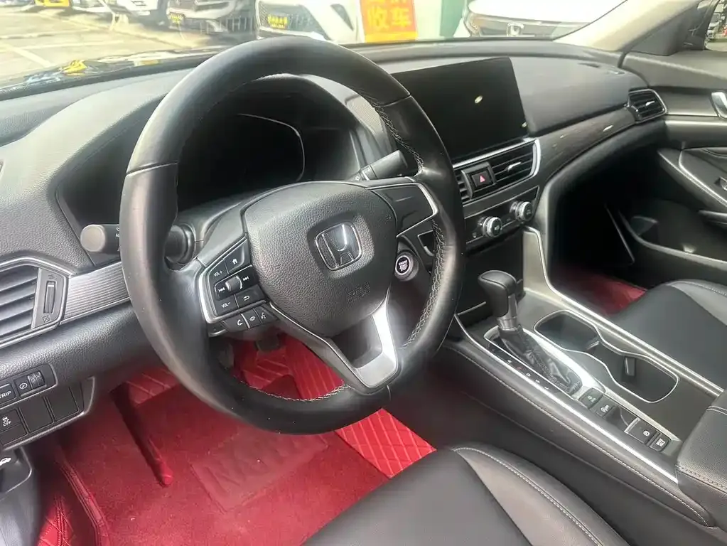 Honda Accord — фото 8