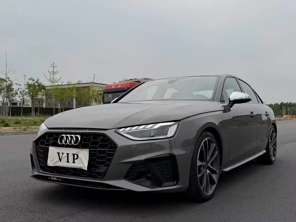 Audi S4