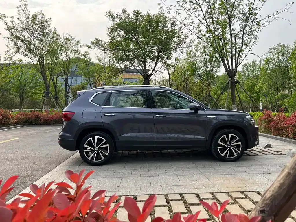 Volkswagen Tharu — фото 5