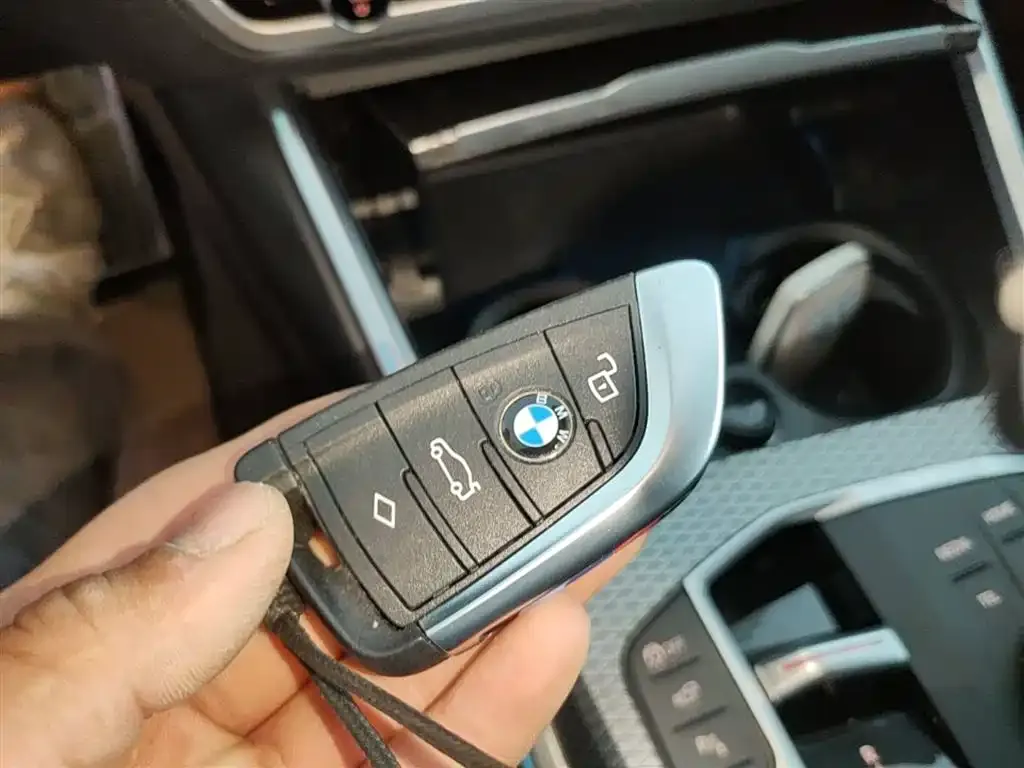 BMW 3 Series 2023 из CN, фото 4