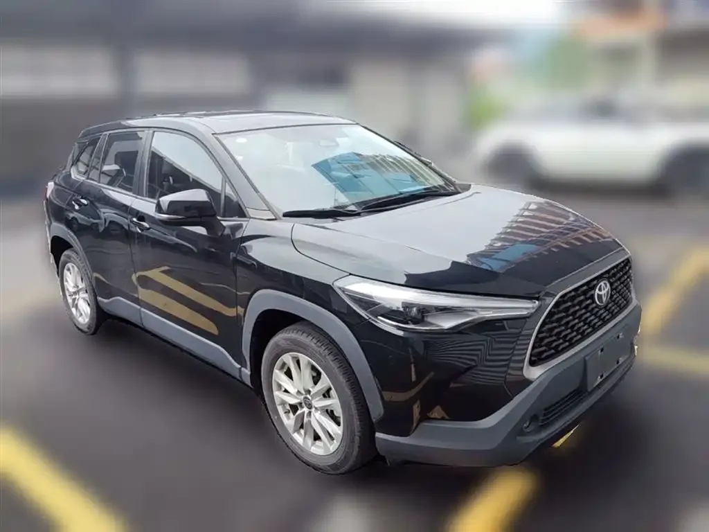 Toyota Corolla Cross 2023 из CN, фото 1