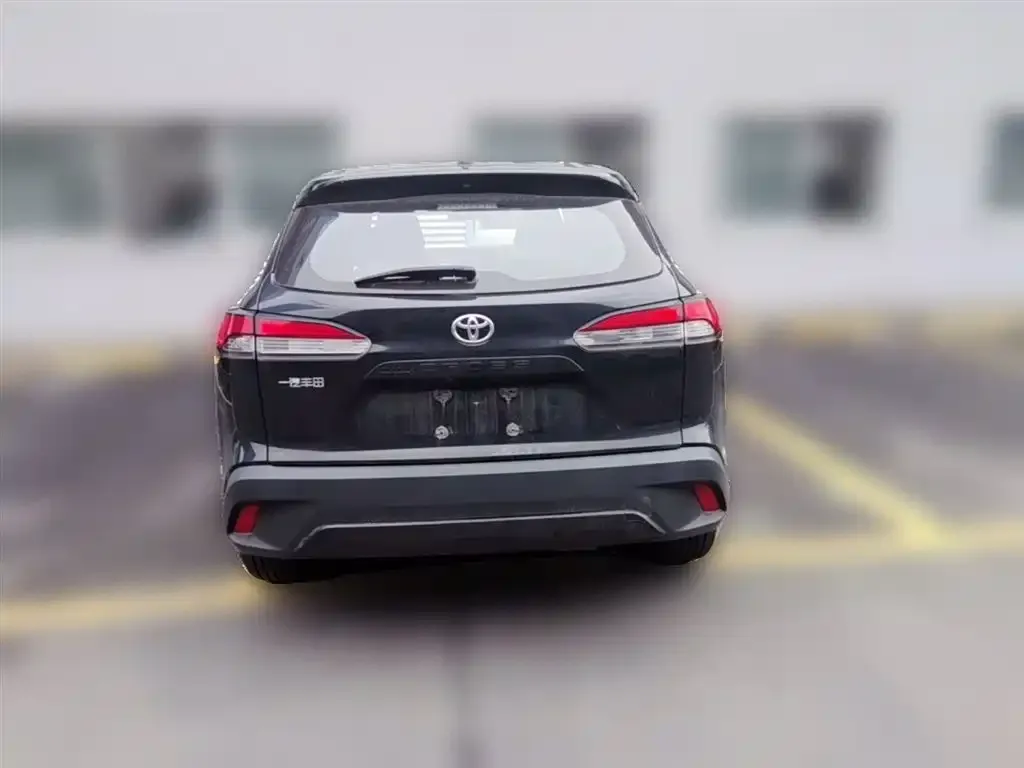 Toyota Corolla Cross 2023 из CN, фото 7