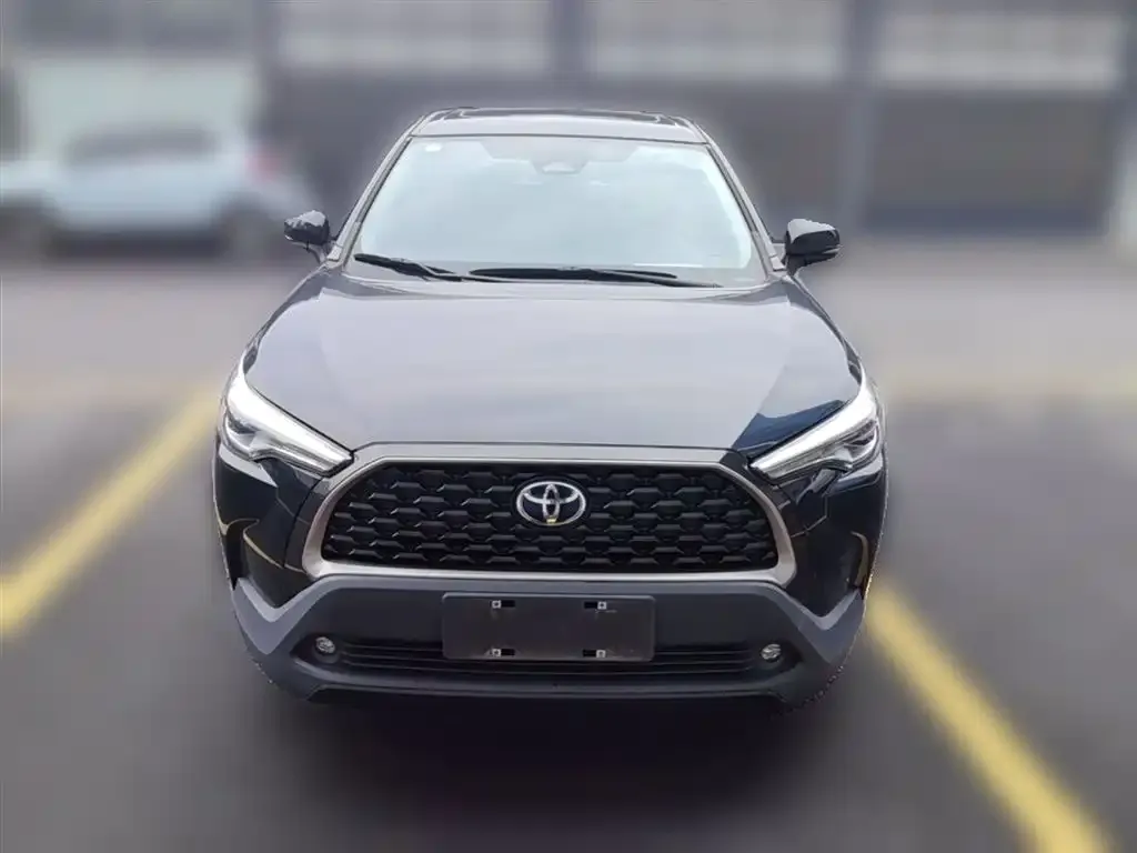 Toyota Corolla Cross 2023 из CN, фото 2
