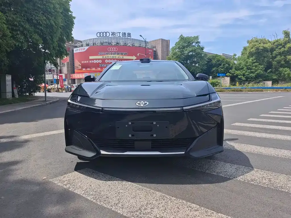 Toyota bZ3 2026 из CN, фото 6