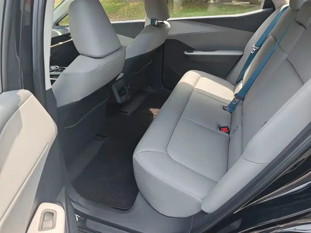 Toyota bZ3 2026 из CN, фото 3