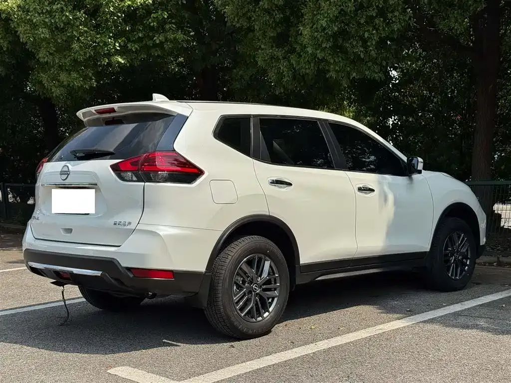 Nissan X-Trail — фото 4
