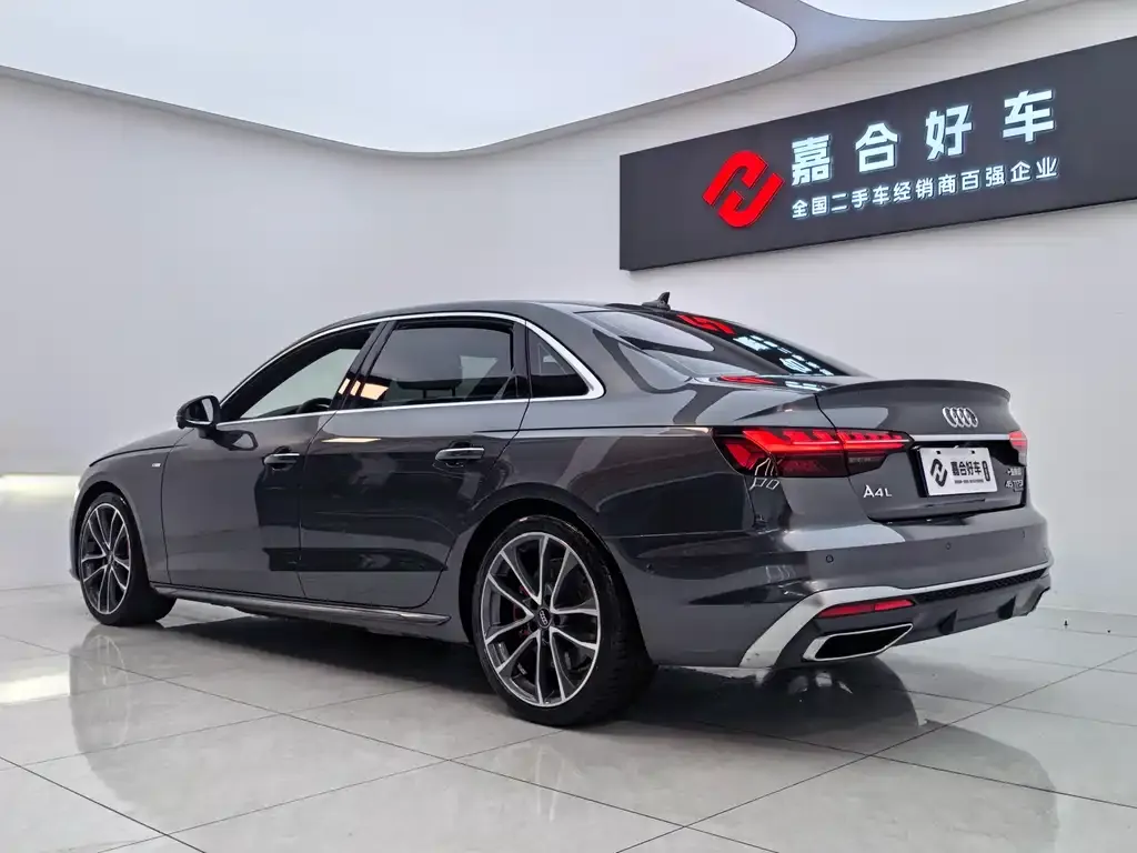 Audi A4L 2021 из CN, фото 7