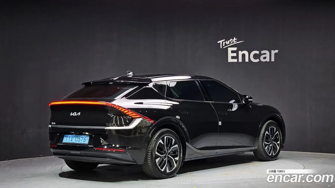 Kia EV6 2023 из KR, фото 3