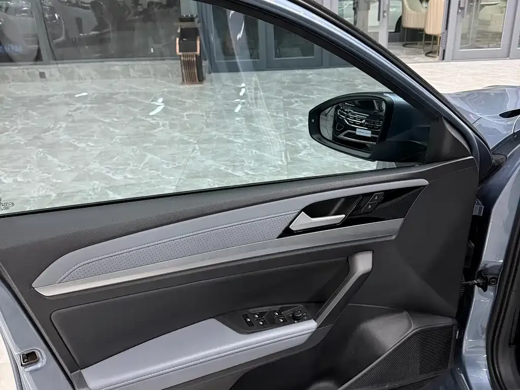 Volkswagen Lavida 2023 из CN, фото 3