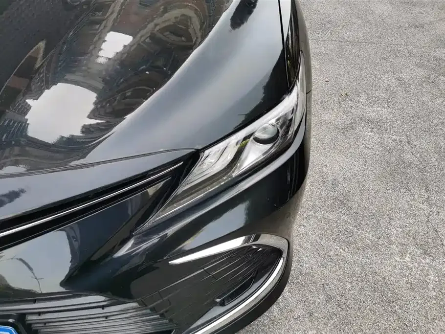Toyota Camry — фото 9