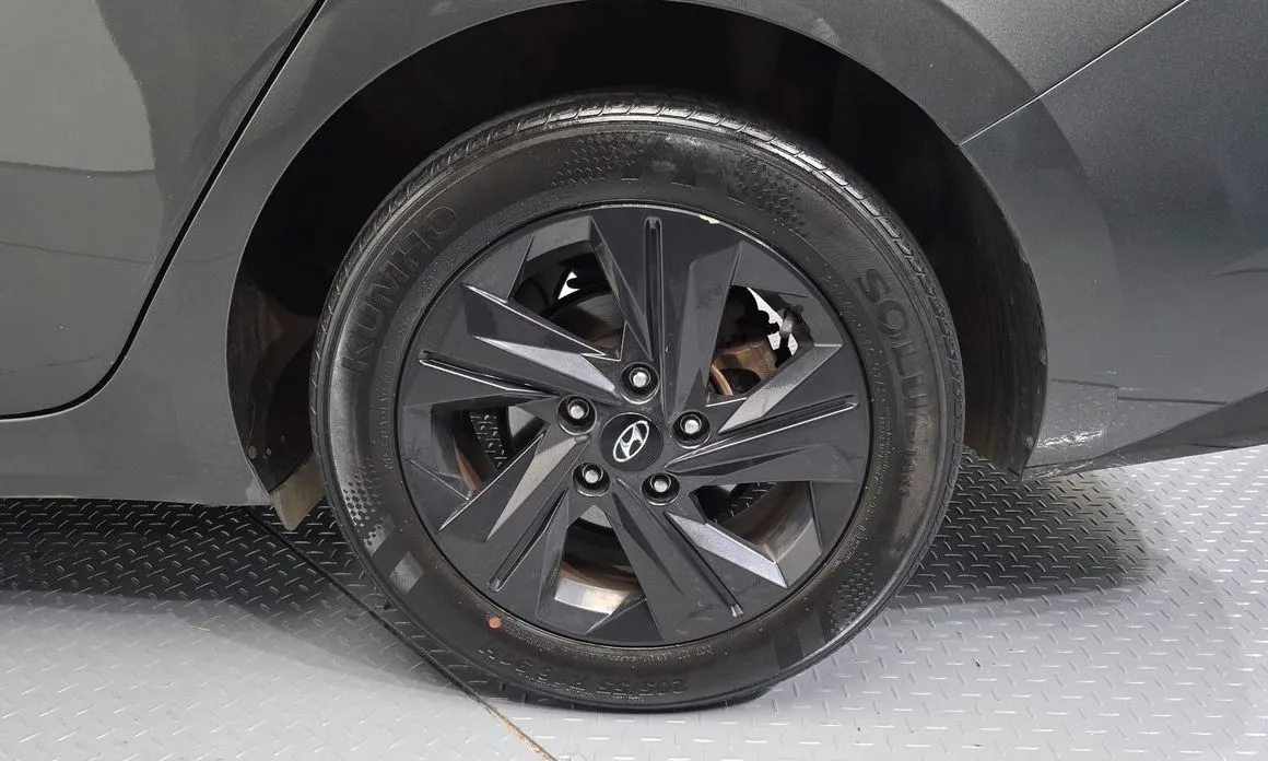 Hyundai AVANTE 2021 из KR, фото 4