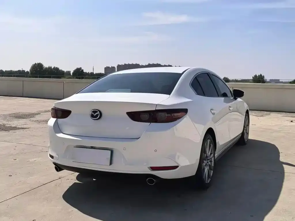 Mazda 3 Axela 2021 из CN, фото 2