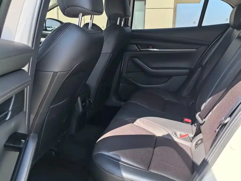 Mazda 3 Axela 2021 из CN, фото 6