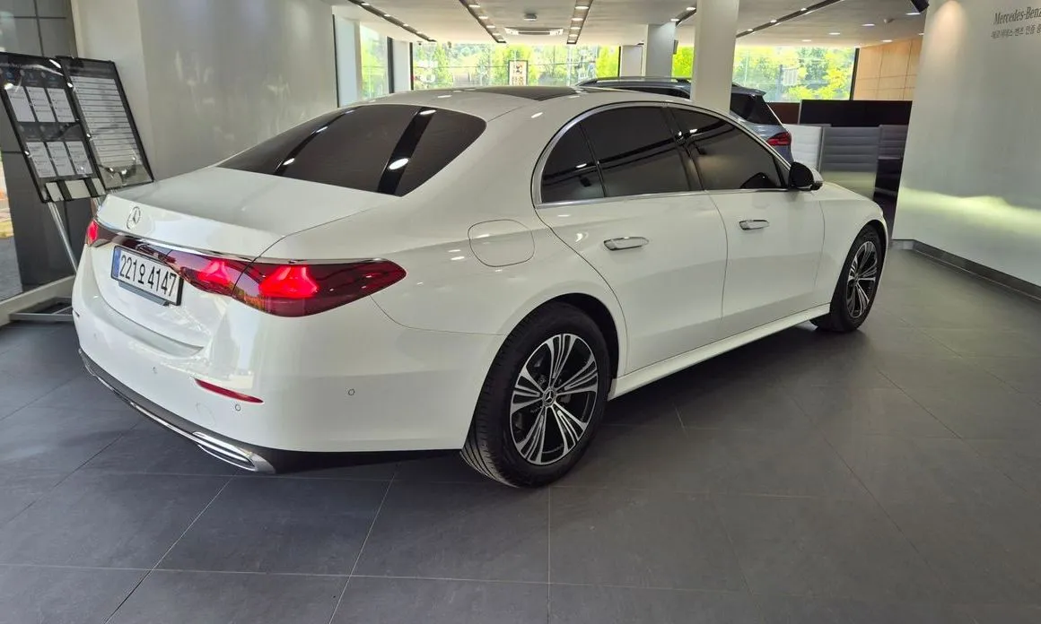 Mercedes-Benz E-Class 2025 из KR, фото 3