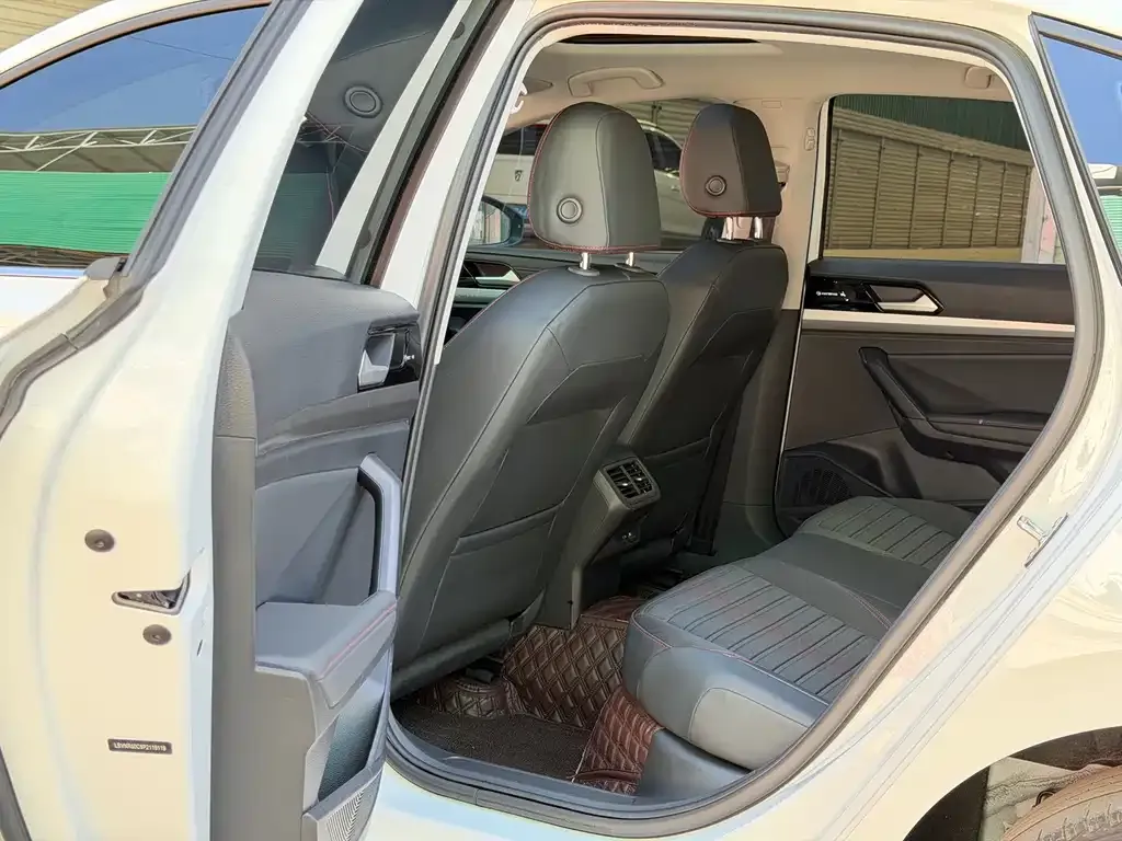 Volkswagen Lavida 2023 из CN, фото 3