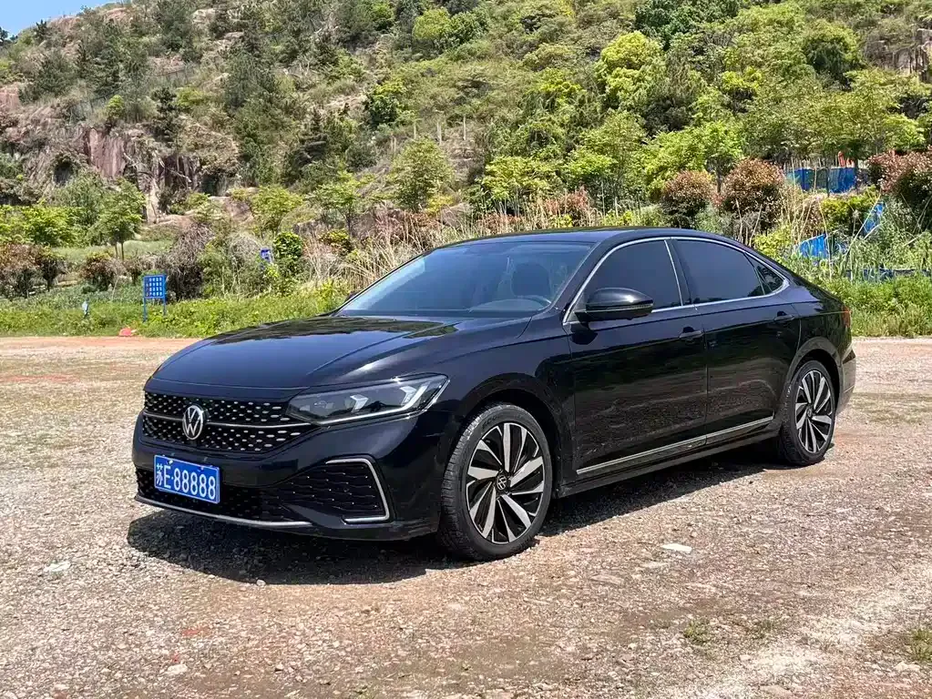 Volkswagen Passat 2022 из CN, фото 1
