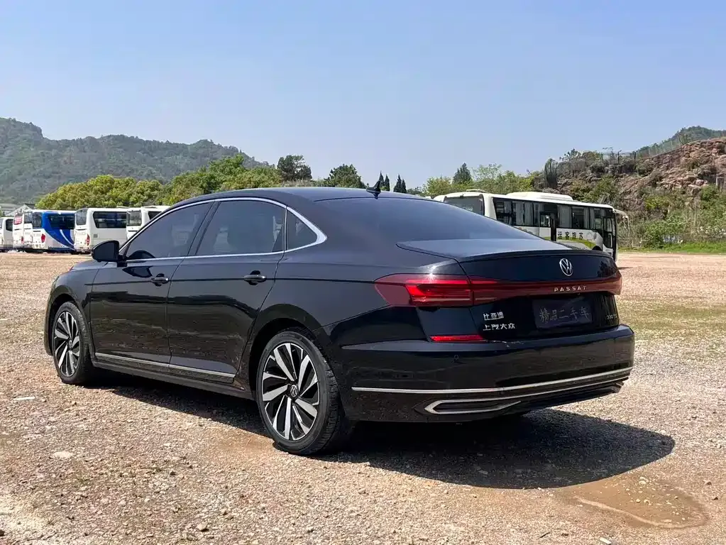 Volkswagen Passat 2022 из CN, фото 8