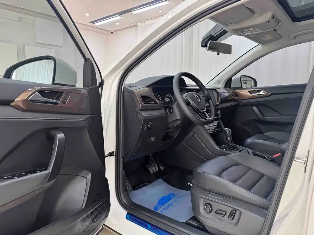 Volkswagen Tharu 2021 из CN, фото 10