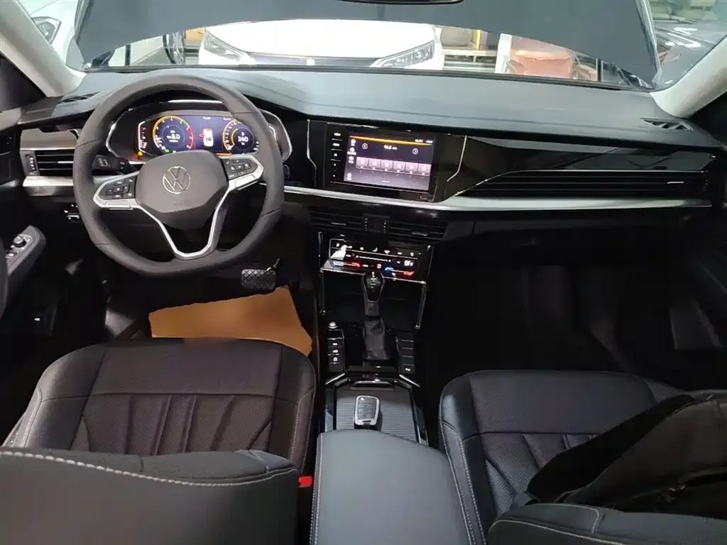 Volkswagen Passat 2025 из CN, фото 7