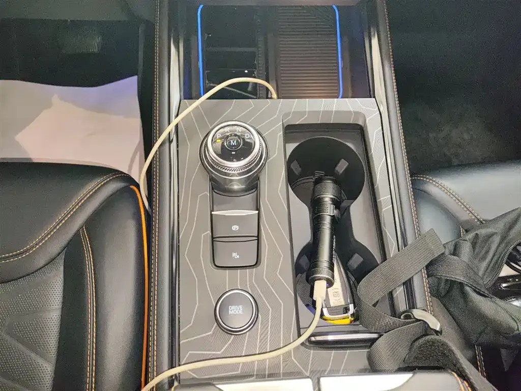 Ford Explorer 2024 из CN, фото 8