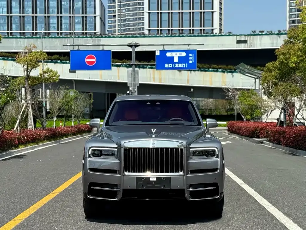 Rolls-Royce Cullinan 2023 из CN, фото 1