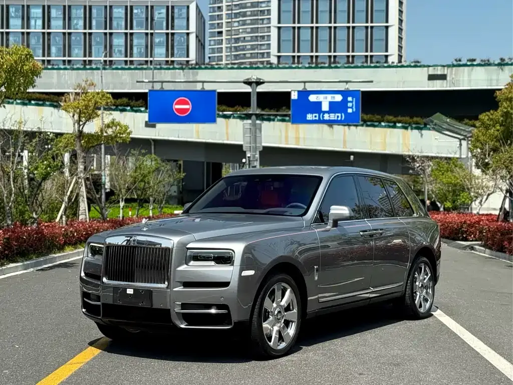Rolls-Royce Cullinan 2023 из CN, фото 3