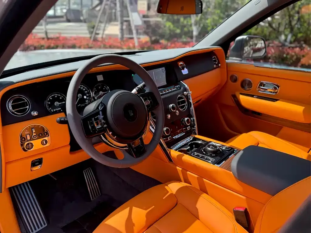 Rolls-Royce Cullinan 2023 из CN, фото 2