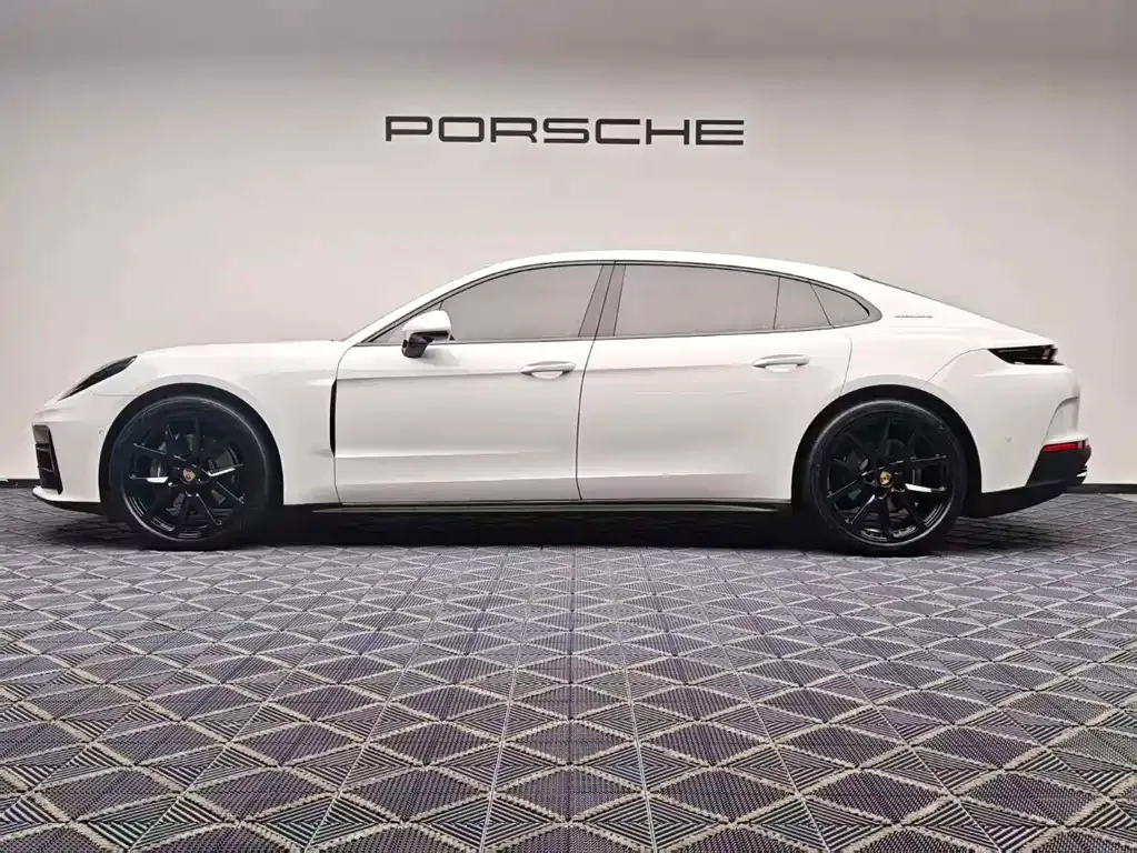 Porsche Panamera — фото 10