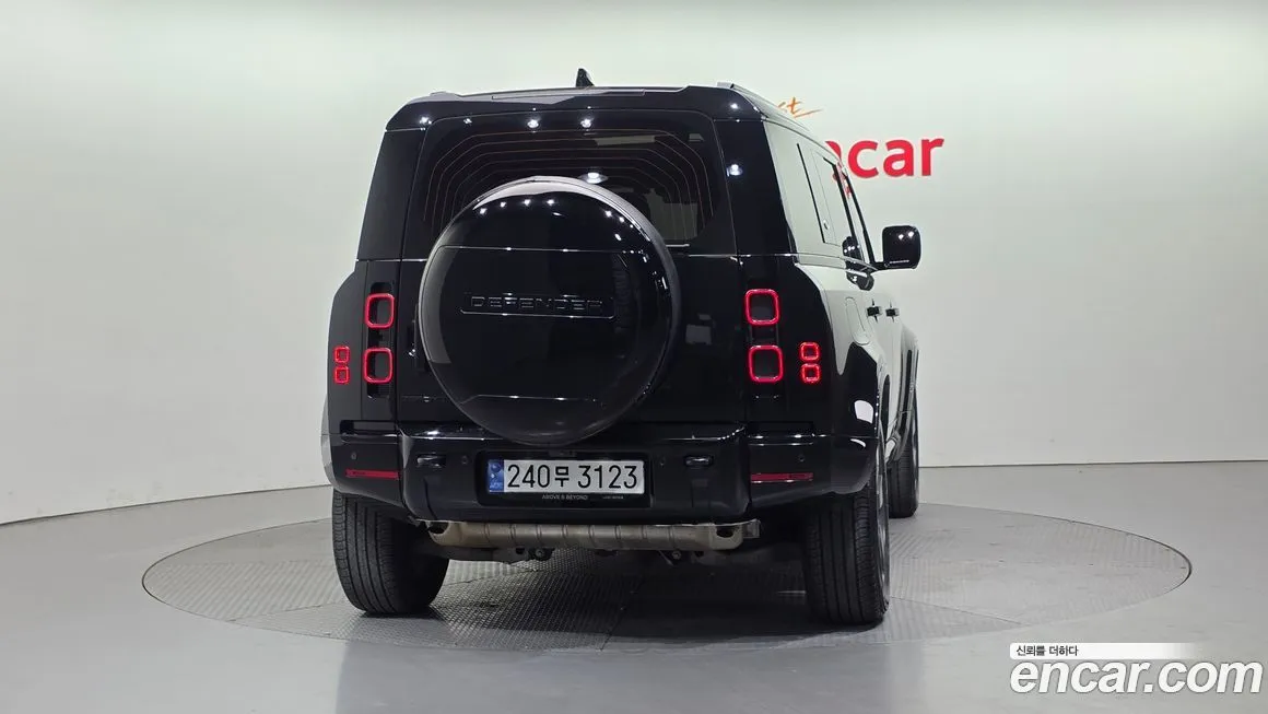 Land Rover Defender 2024 из KR, фото 6
