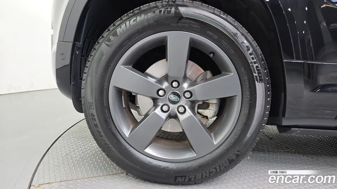 Land Rover Defender 2024 из KR, фото 4