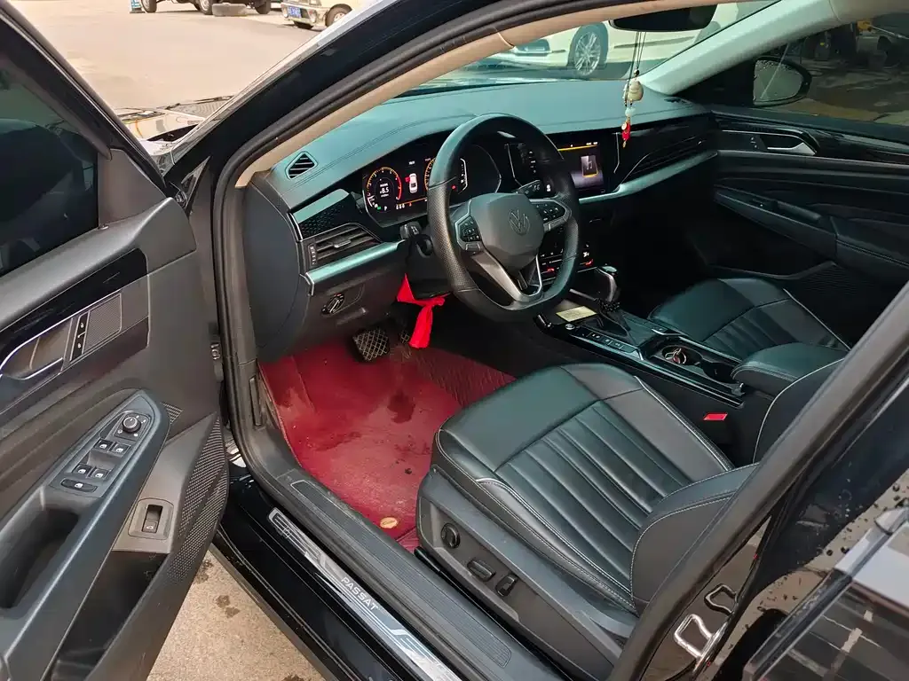 Volkswagen Passat 2022 из CN, фото 10