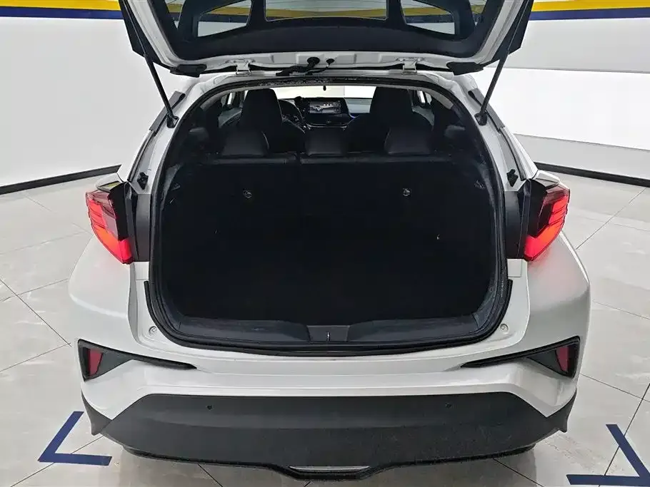 Toyota C-HR 2024 из CN, фото 3