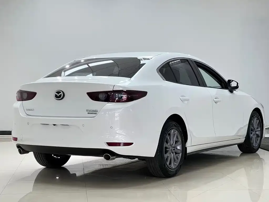 Mazda 3 Axela 2022 из CN, фото 2