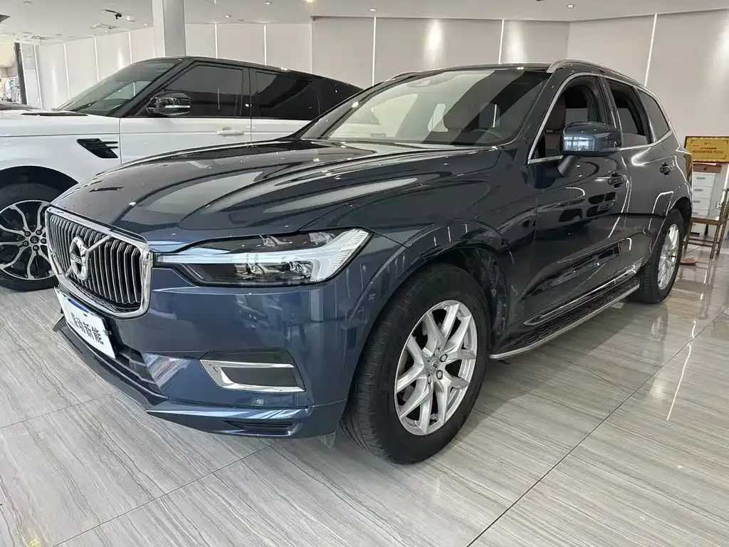 Volvo XC60 2021 из CN, фото 1