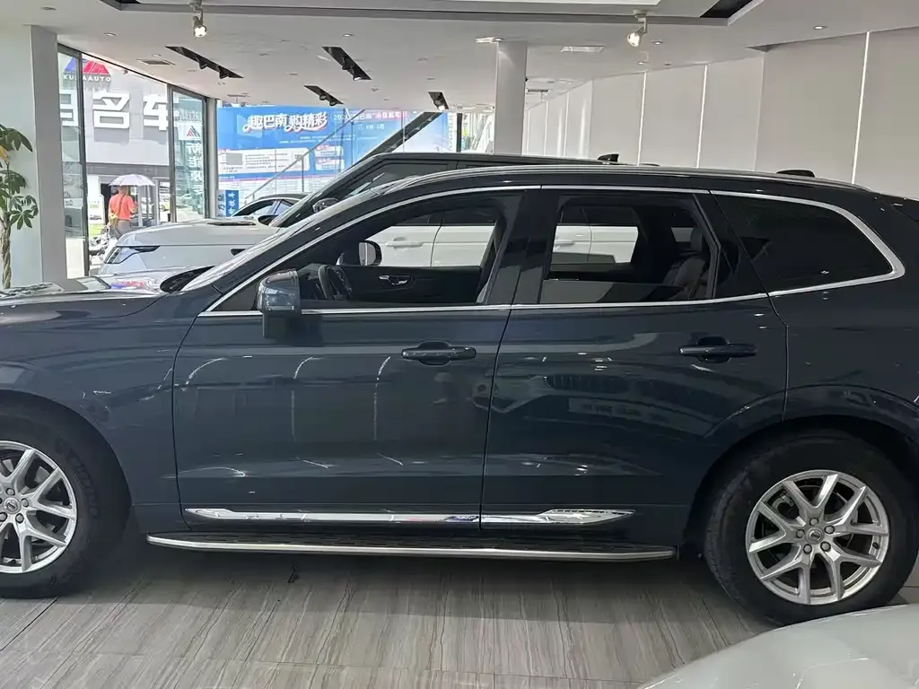 Volvo XC60 2021 из CN, фото 9