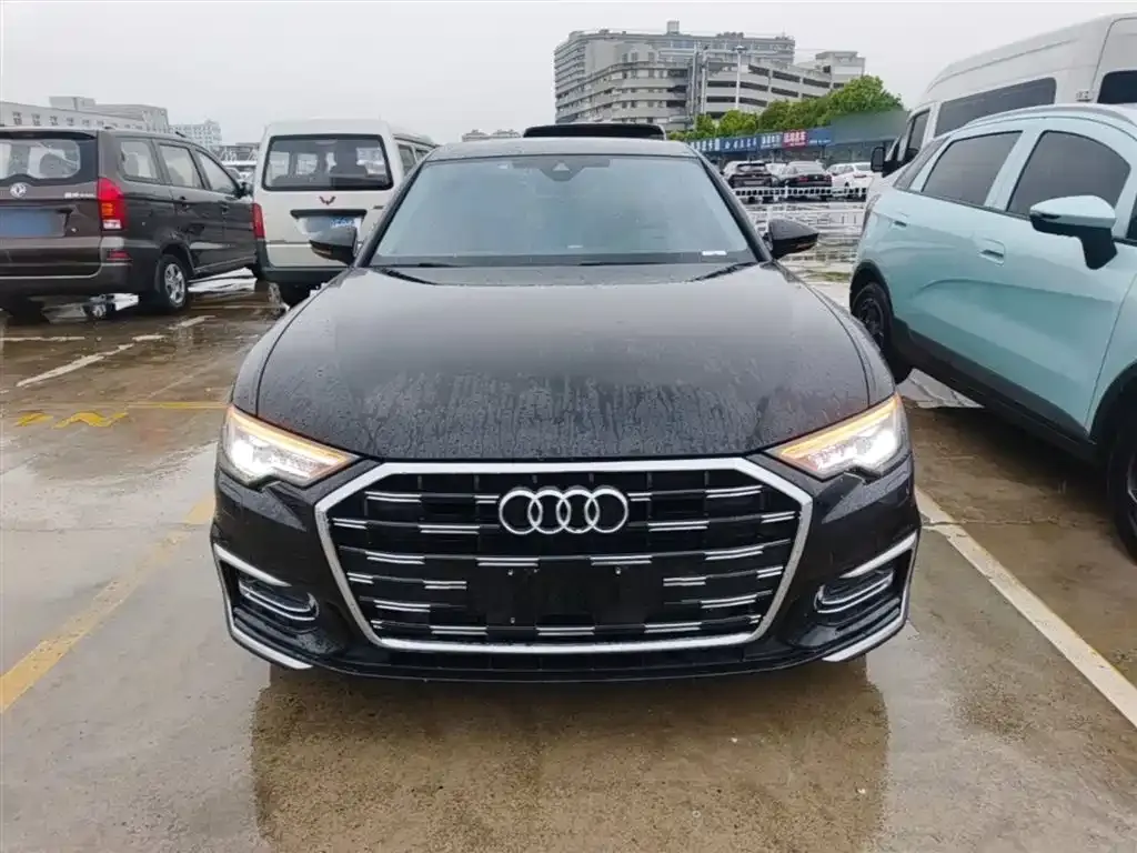 Audi A6L 2023 из CN, фото 3