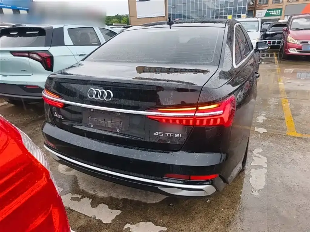 Audi A6L 2023 из CN, фото 8