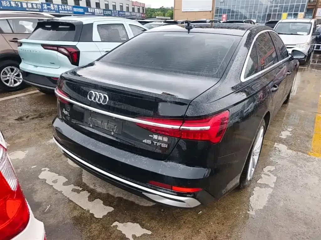 Audi A6L 2023 из CN, фото 9
