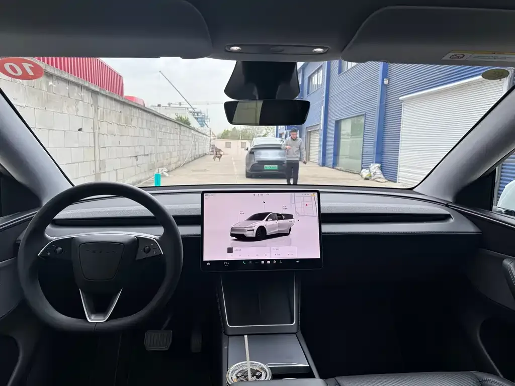 Tesla Model Y 2025 из CN, фото 3