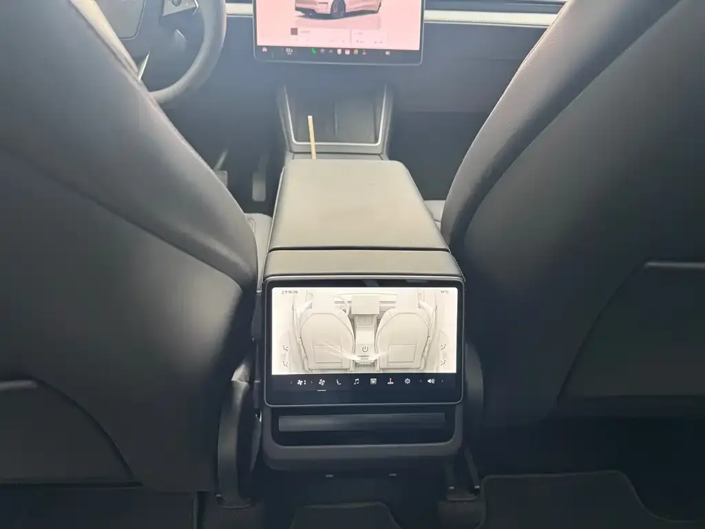 Tesla Model Y 2025 из CN, фото 4