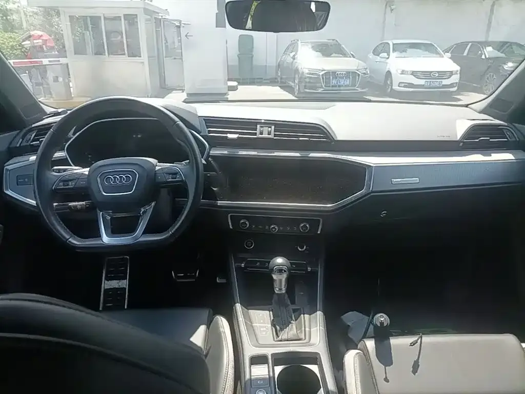 Audi Q3 2024 из CN, фото 4