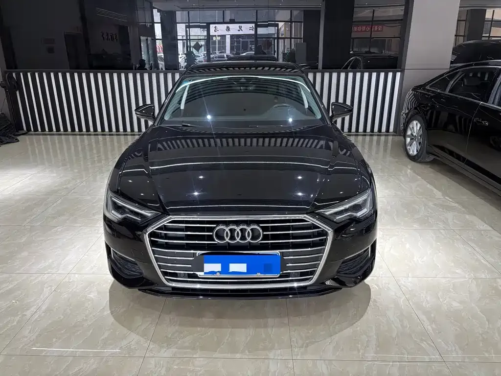 Audi A6L — фото 2