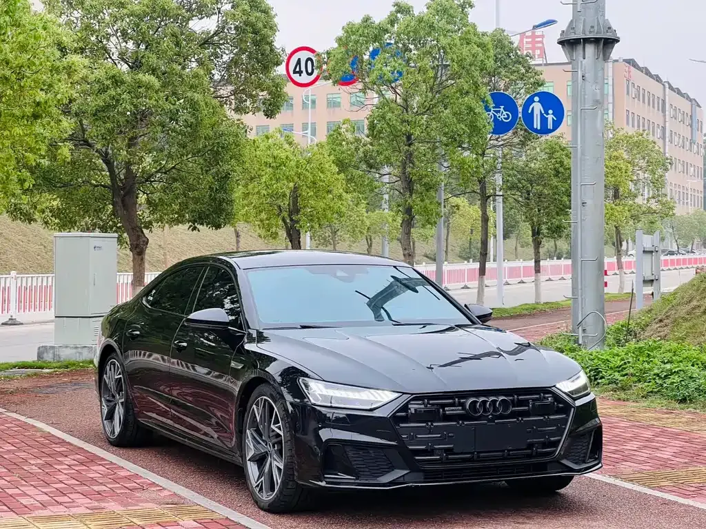 Audi A7L 2023 из CN, фото 5