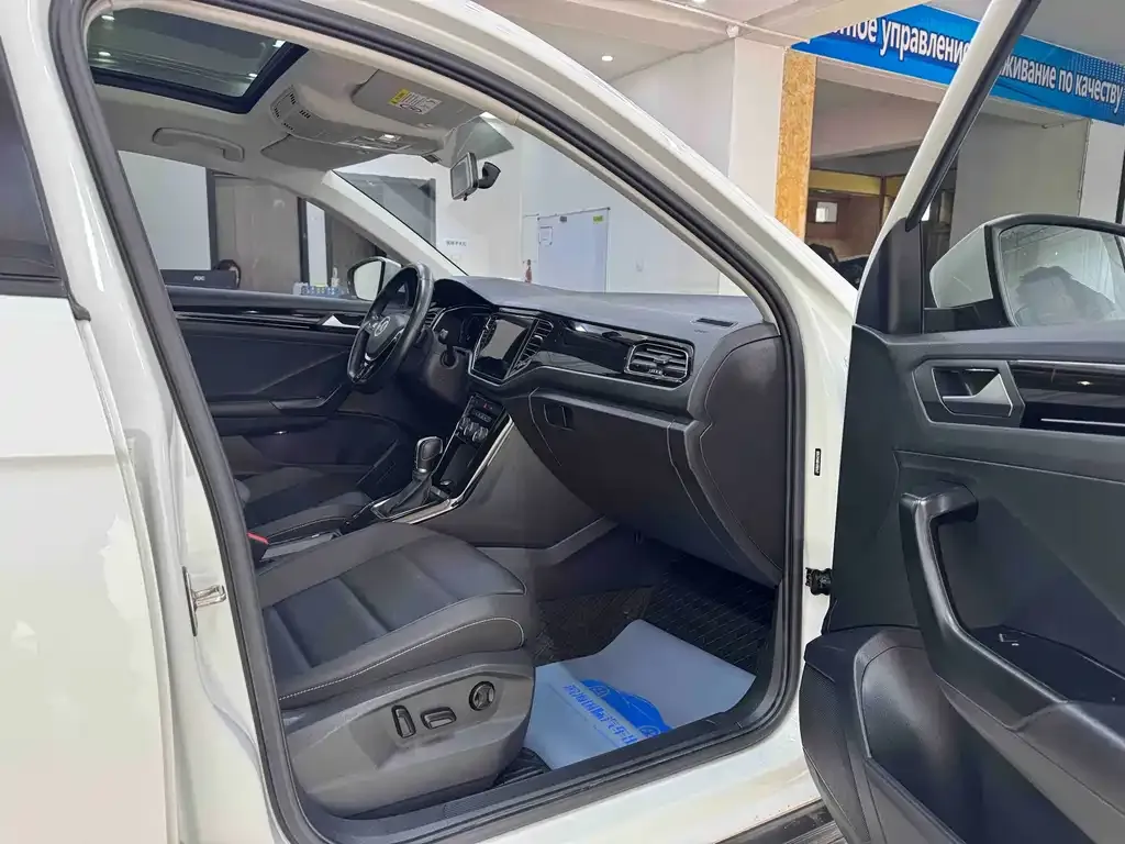 Volkswagen T-Roc 2022 из CN, фото 4