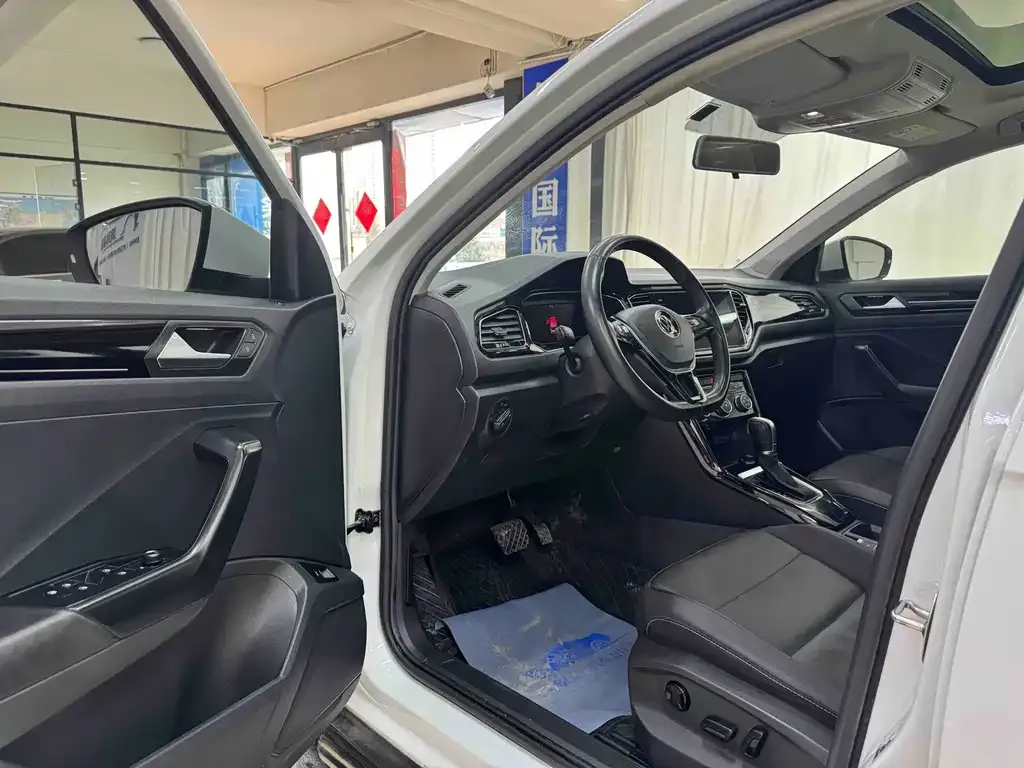 Volkswagen T-Roc 2022 из CN, фото 6