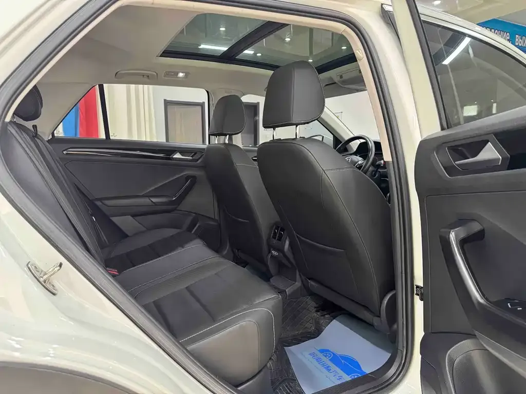 Volkswagen T-Roc 2022 из CN, фото 5