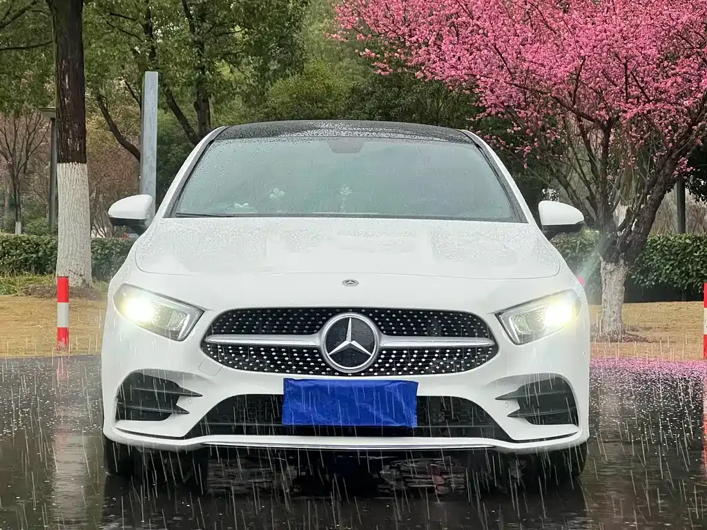 Mercedes-Benz A-Class — фото 1