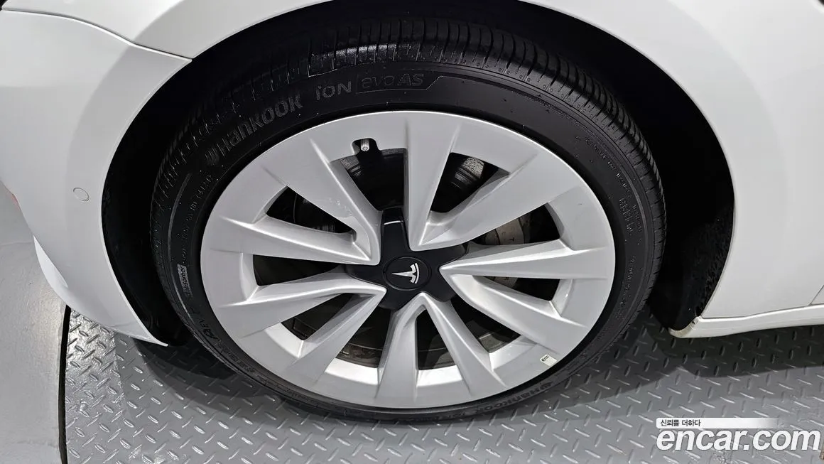 Tesla Model 3 2022 из KR, фото 7