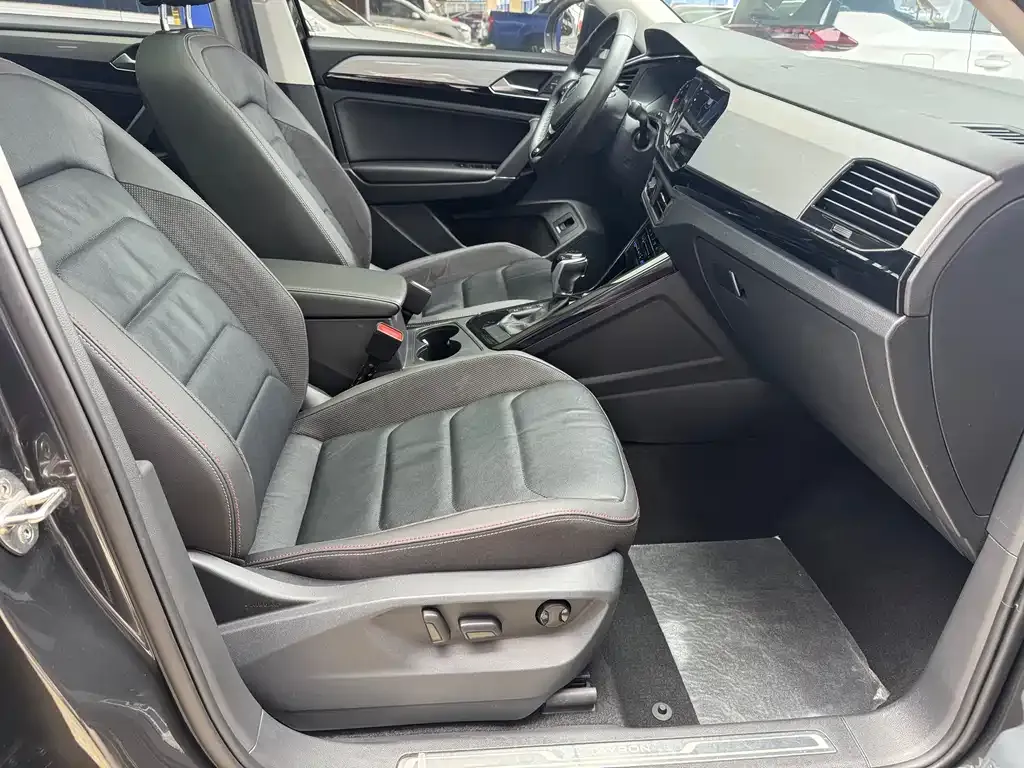 Volkswagen Tayron 2022 из CN, фото 3