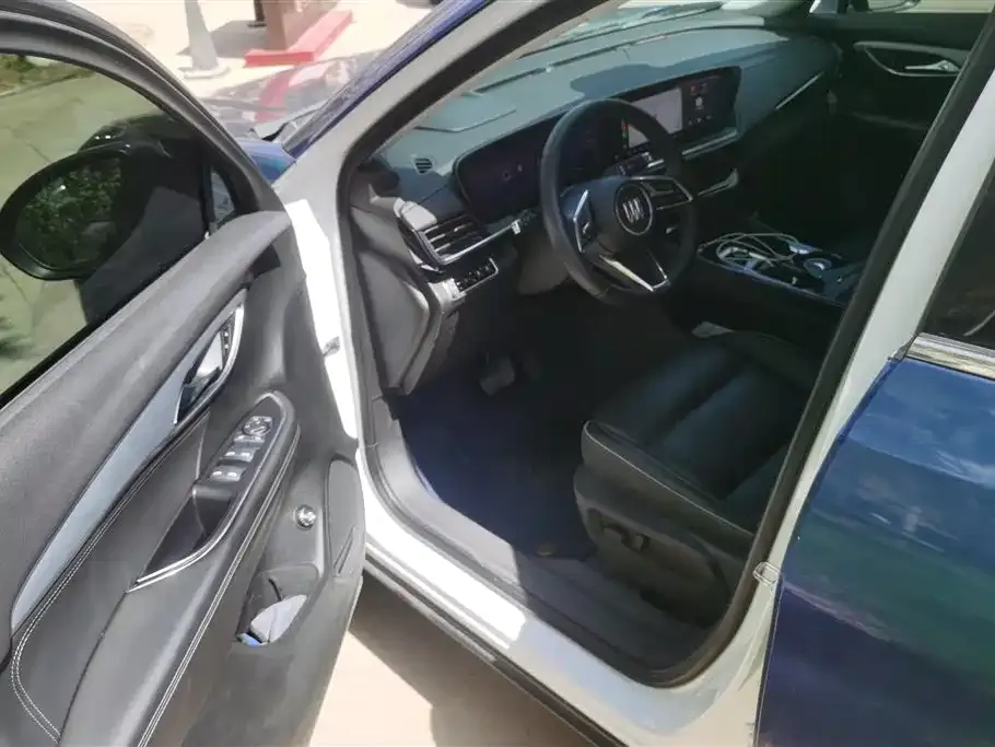 Buick Envision Plus — фото 4